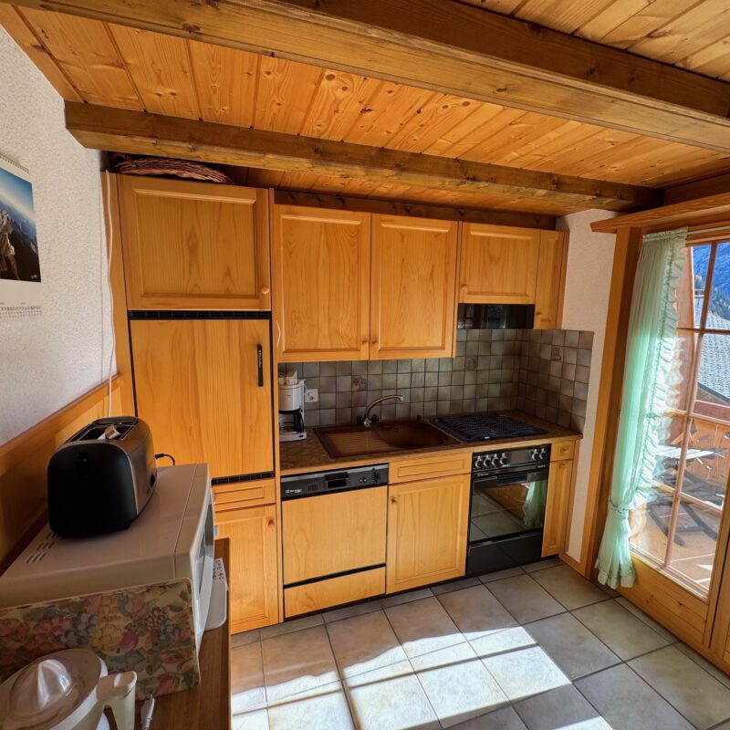 PPE PRE-RIAUX C VUE MAGNIFIQUE SUR LE MASSIF DES DIABLERETS AVEC UN GARAGE JOLI APPARTEMENT MEUBLE