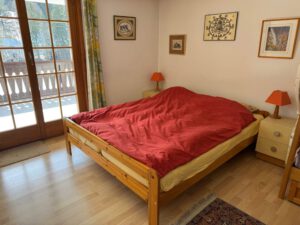 CONDOMINIUM PPE TORRENT NEAR THE COOP AND THE MEDICAL OFFICE WITH A PARKING SPACE WITH A VIEW OF THE DIABLERETS MASSIF