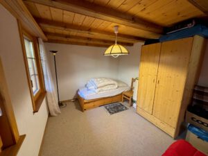 PPE LE ROCHER C VUE MAGNIFIQUE SUR LE MASSIF DES DIABLERETS AVEC UN GARAGE JOLI APPARTEMENT MEUBLE