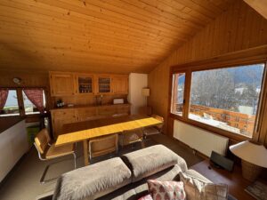 PPE ROCHER B MAGNIFIQUE  APPARTEMENT AU VILLAGE  AVEC UN COUVERT A VOITURE