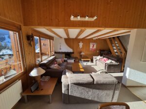 PPE ROCHER B MAGNIFIQUE  APPARTEMENT AU VILLAGE  AVEC UN COUVERT A VOITURE