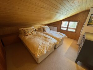 PPE ROCHER B MAGNIFIQUE  APPARTEMENT AU VILLAGE  AVEC UN COUVERT A VOITURE