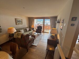 PPE ERMITAGE B (31) MAGNIFIQUE APPARTEMENT MEUBLE AU CENTRE DU VILLAGE AVEC UN GARAGE ET ASCENSEUR