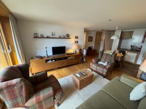 PPE ERMITAGE B (31) MAGNIFIQUE APPARTEMENT MEUBLE AU CENTRE DU VILLAGE AVEC UN GARAGE ET ASCENSEUR