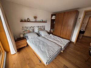 PPE ERMITAGE B (31) MAGNIFIQUE APPARTEMENT MEUBLE AU CENTRE DU VILLAGE AVEC UN GARAGE ET ASCENSEUR